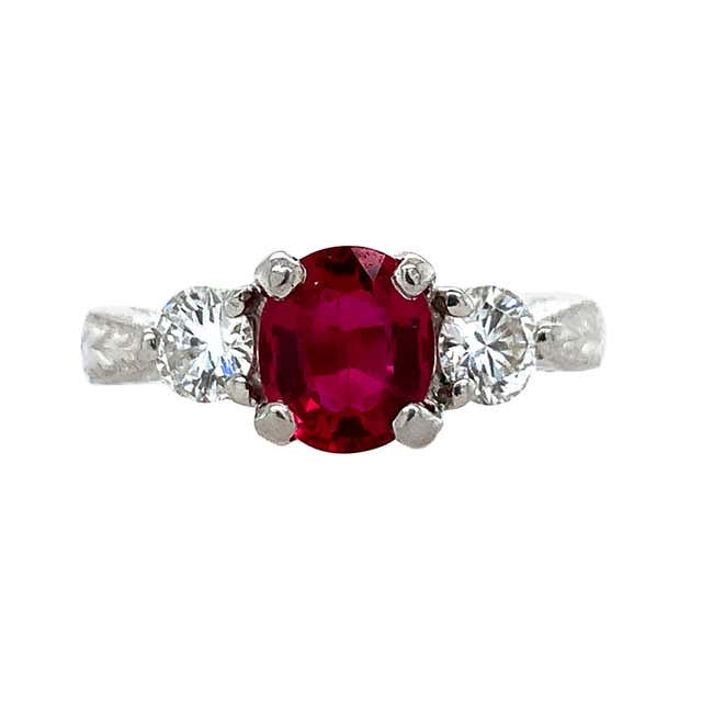 Platinum 3.27 carat Cushion Cut Ruby Ring For Sale at 1stDibs ...