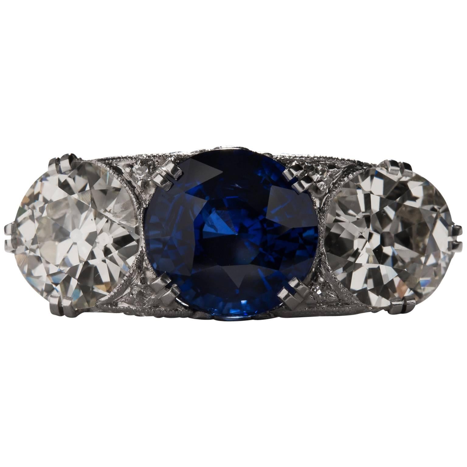 1920s Art Deco 4.08ct Sapphire and Diamond Ring For Sale