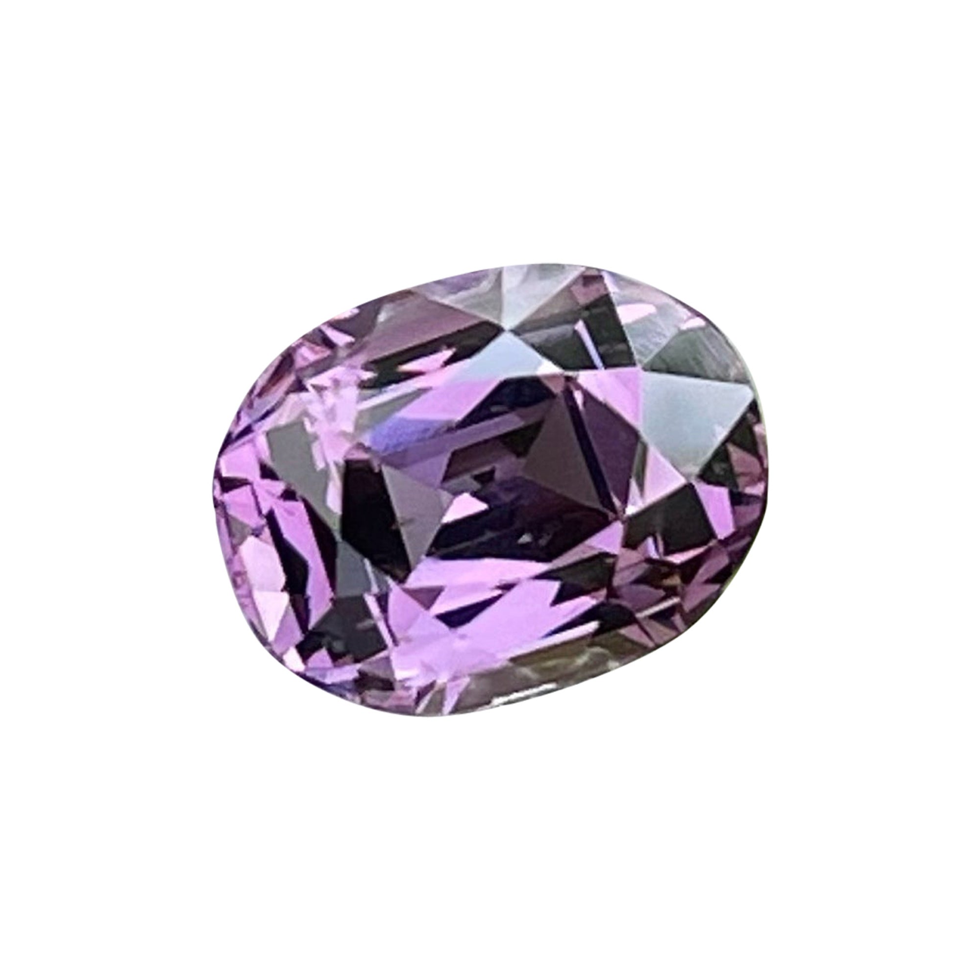 Spectacular Purple Natural Spinel Gemstone 1.82 Cts Loose Spinel for Jewelry For Sale