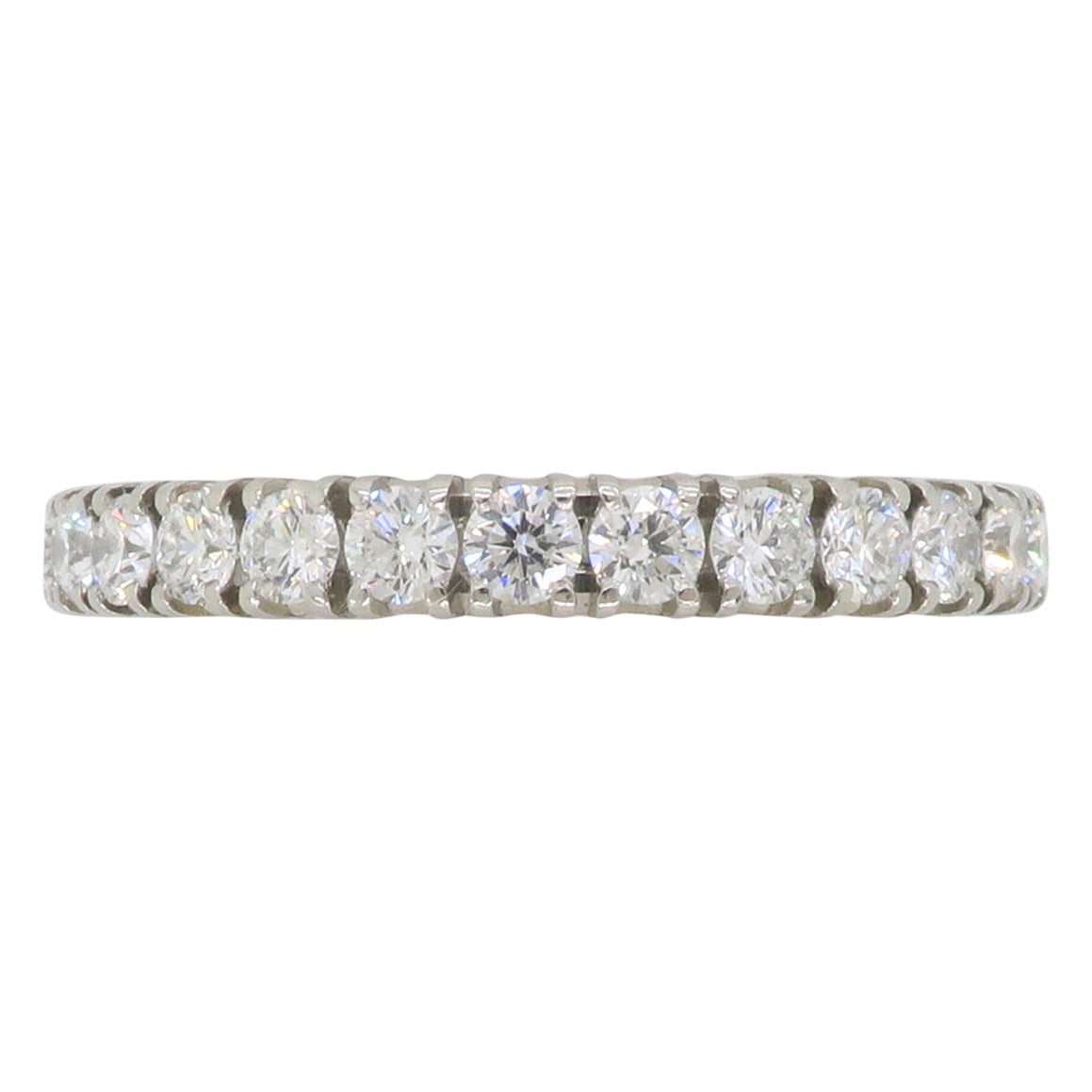Étincelle de Cartier Diamond Eternity Wedding Band en vente