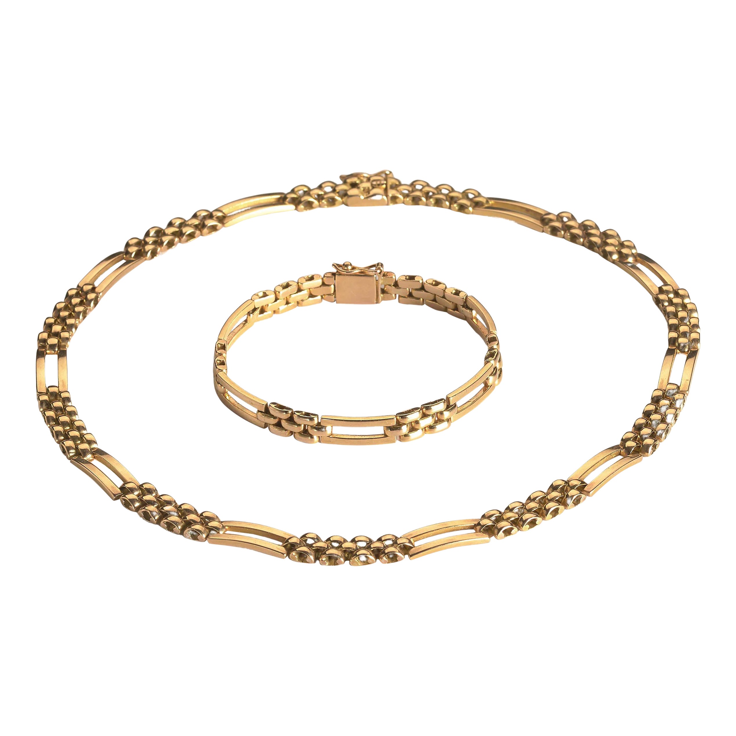 Vintage 18 Karat Gold Necklace and Bracelet Suite, Circa 1980