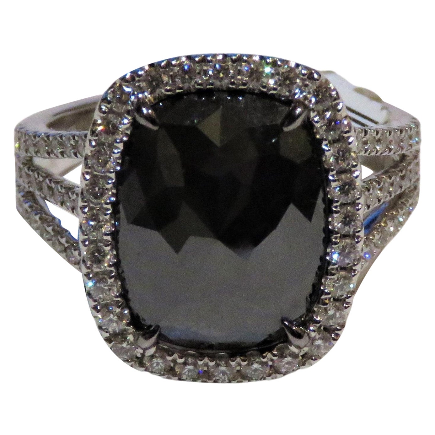 NWT $18, 000 18KT White Gold Rare Large 5CT Faceted Gorgeous Black Diamond Ring