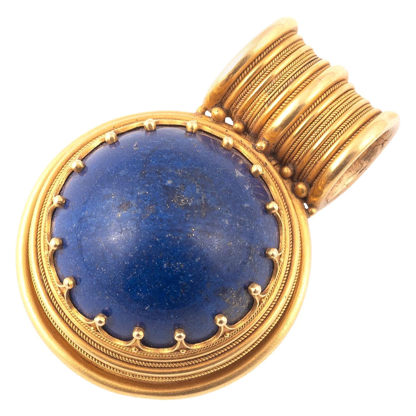 Pendentif ancien Bulla en or jaune 18 carats avec cabochon en lapis-lazuli de style étrusque en vente