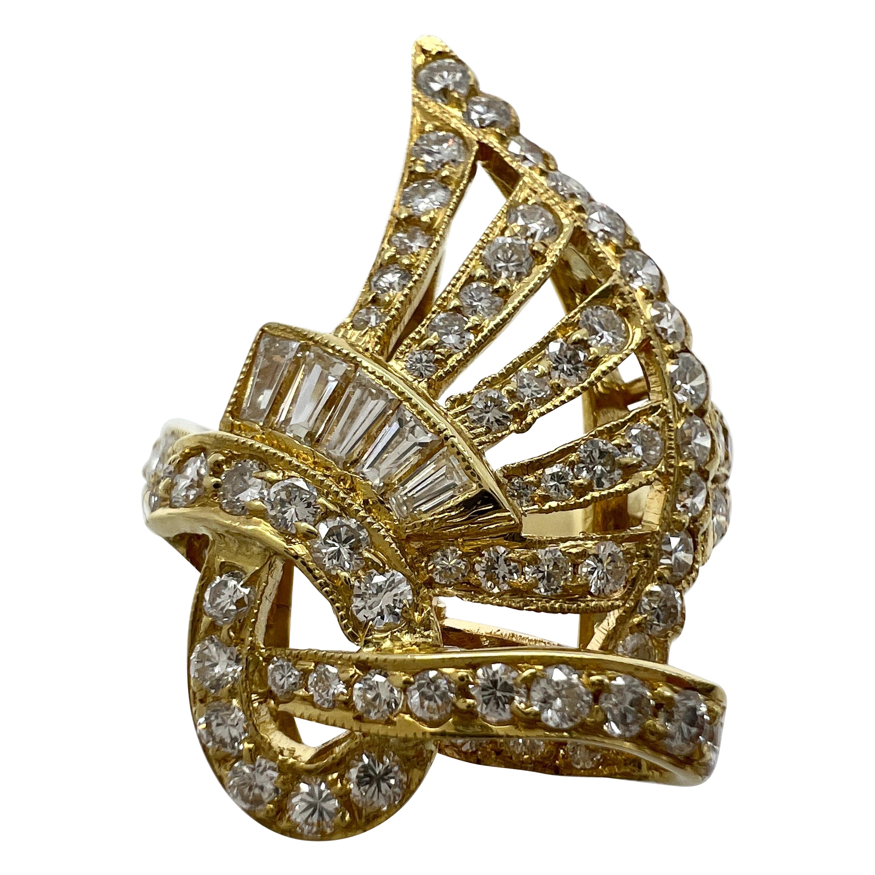 1.26ct Fancy White Diamond Swirl Round & Baguette Cut 18k Gold Statement Ring For Sale