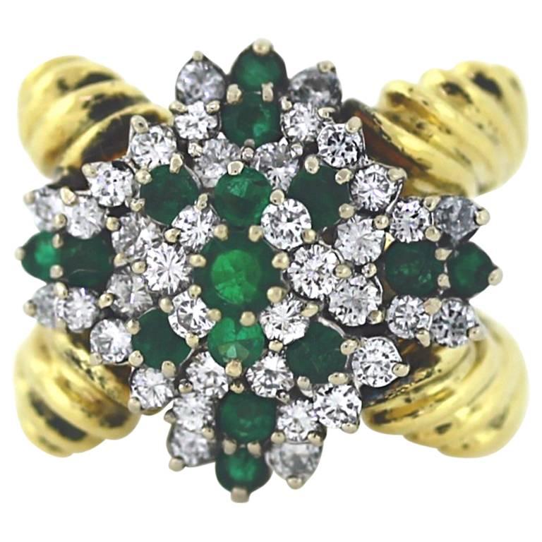 1970s Emerald Diamond Gold Cluster Ring