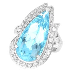 Platin-Kleidring mit 9,93 Karat Aquamarin und 0,62 Karat Diamant