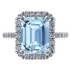 4,54 Karat Smaragd Aquamarin Halo Diamant Platin Cocktail-Ring