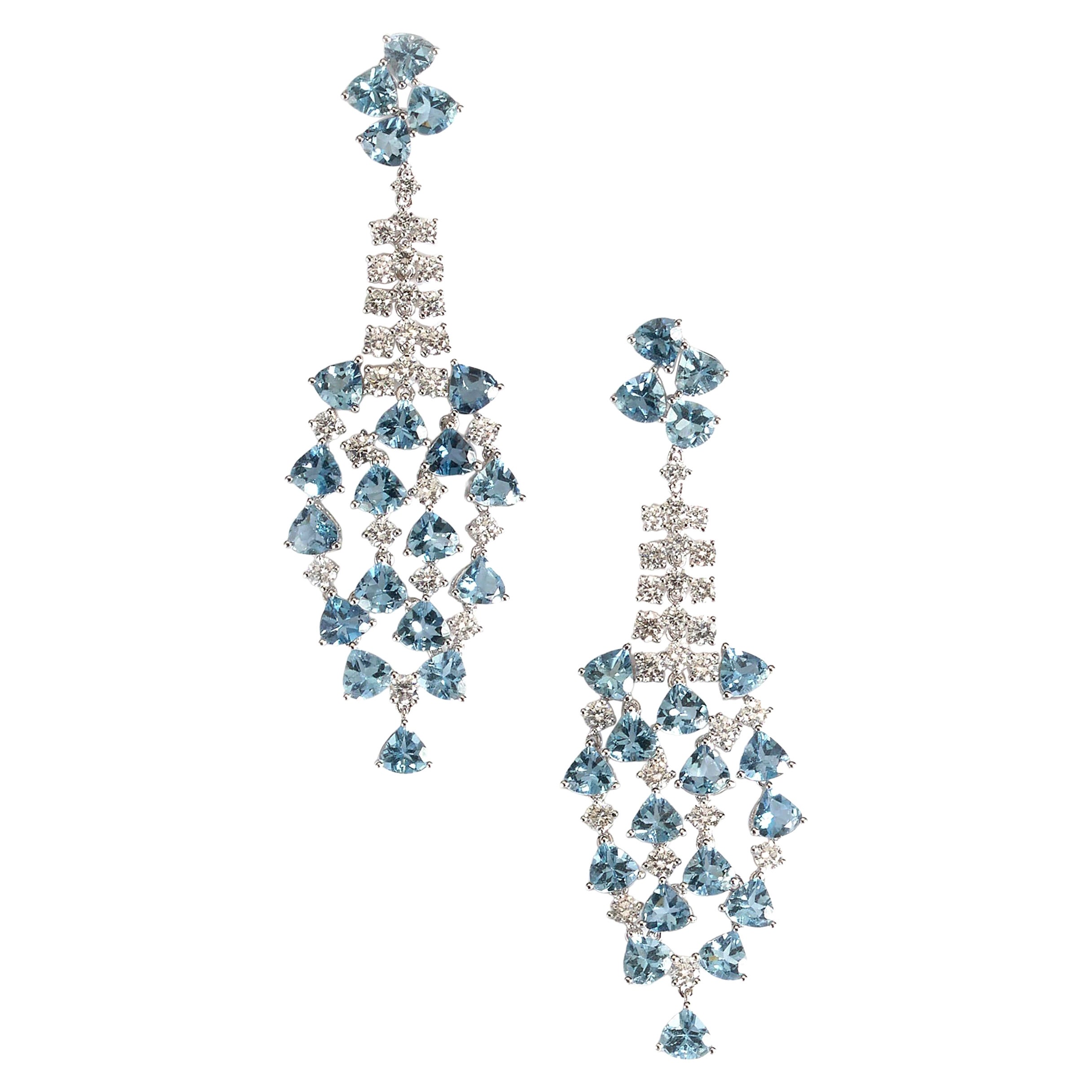 Modern Aquamarine, Diamond and White Gold Chandelier Drop Earrings