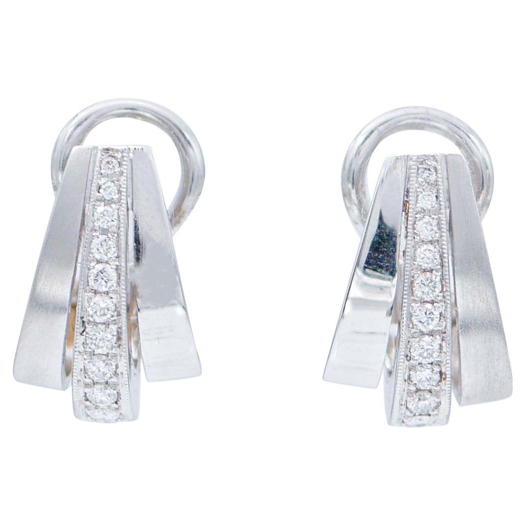 Boucles d'oreilles en or blanc 18 carats, diamants