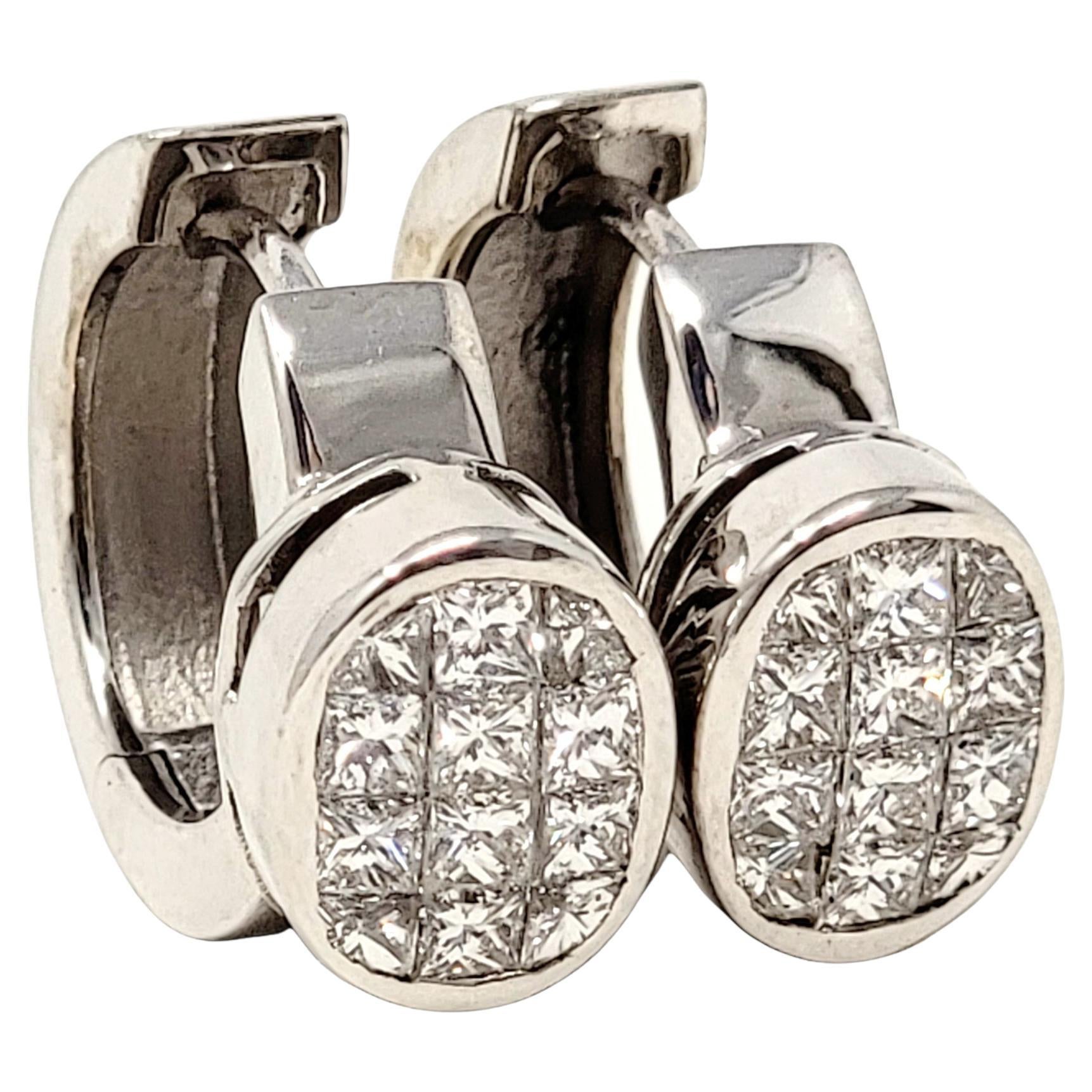 Contemporary Oval F / VS Diamond Huggie Hoop Earrings in 14 Karat White Gold For Sale