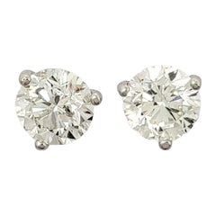 Clous d'oreilles solitaires en or blanc avec diamants ronds brillants de 1,96 carat au total