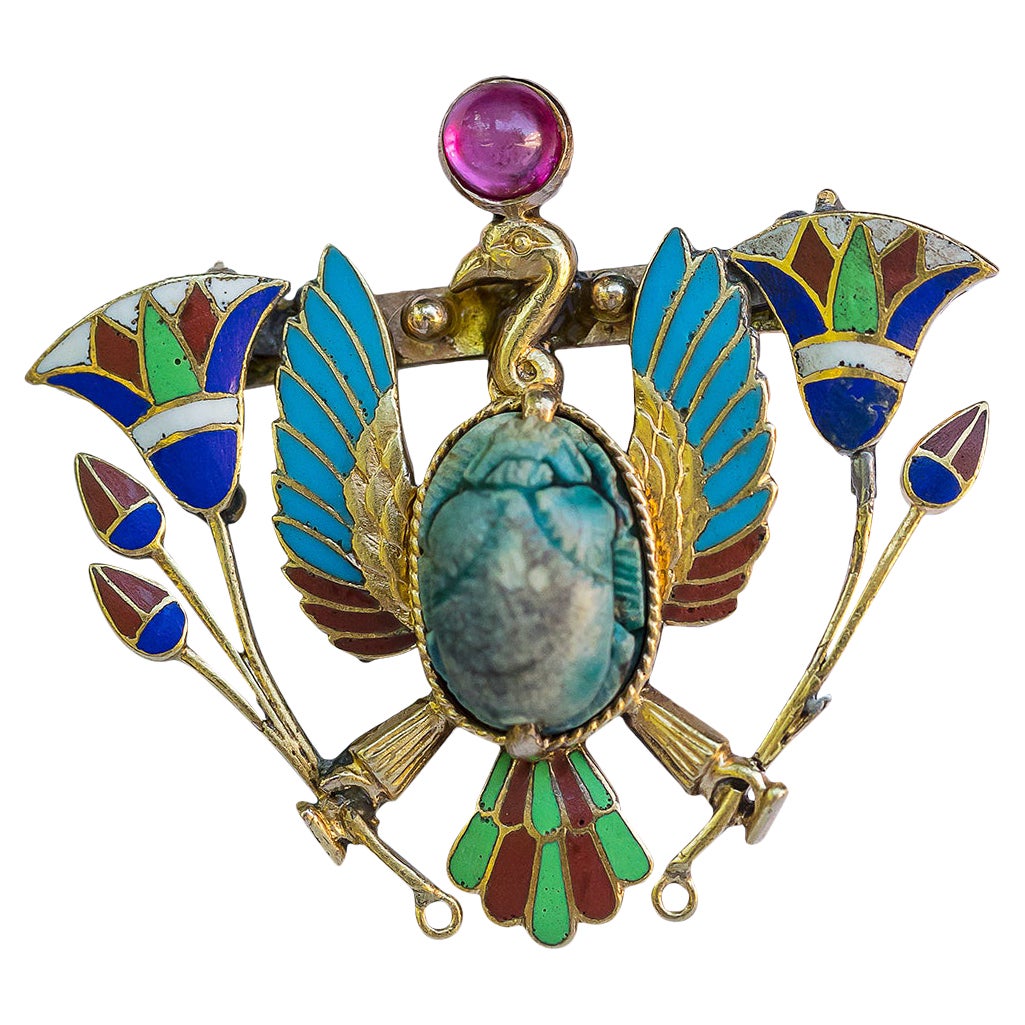 Early 20th century Egyptian revival gold and enamel brooch For Sale