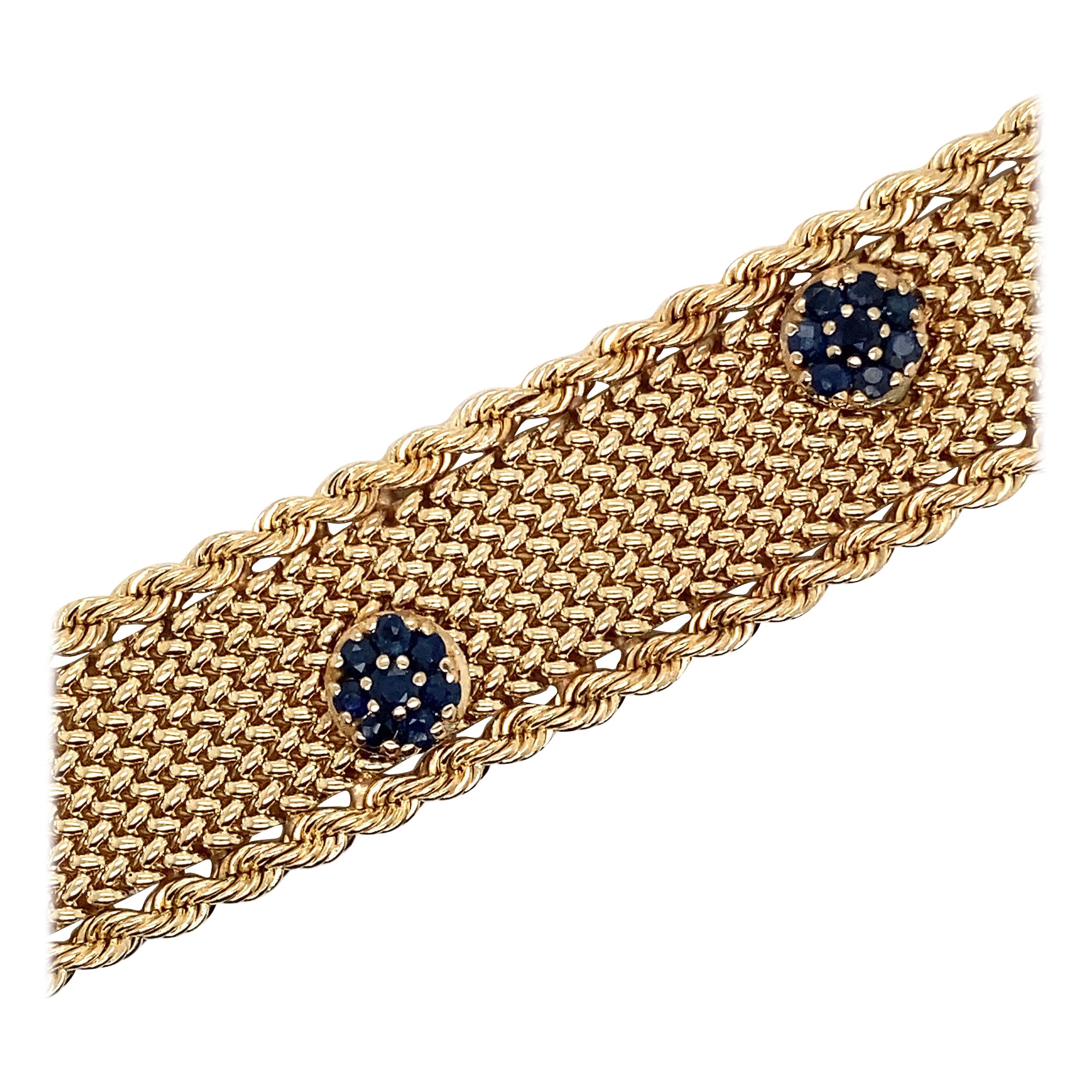 Vintage 14k Yellow Gold Mesh Bracelet with Sapphire Cluster Flowers For Sale