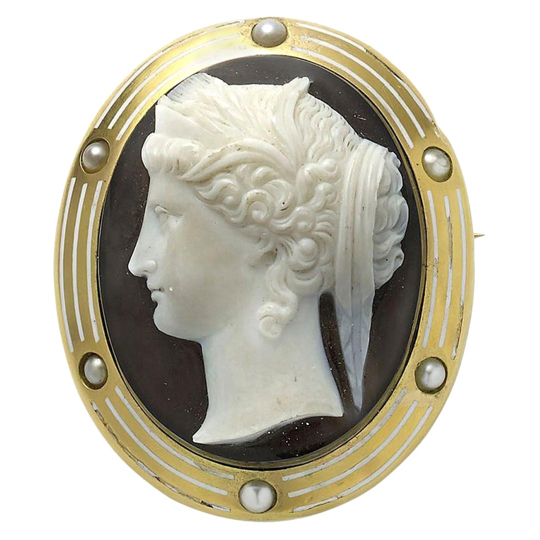Hera Cameo Brooch with Sardonyx, Natural Pearl and Gold, Circa 1890 For Sale