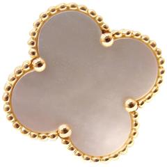 Van Cleef & Arpels Magic Alhambra Mother Of Pearl Gold Ring