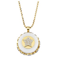 Stern-Charm-Halskette aus weißem Marmor mit 18 Karat Gelbgold und69 Karat natürlichen Diamanten