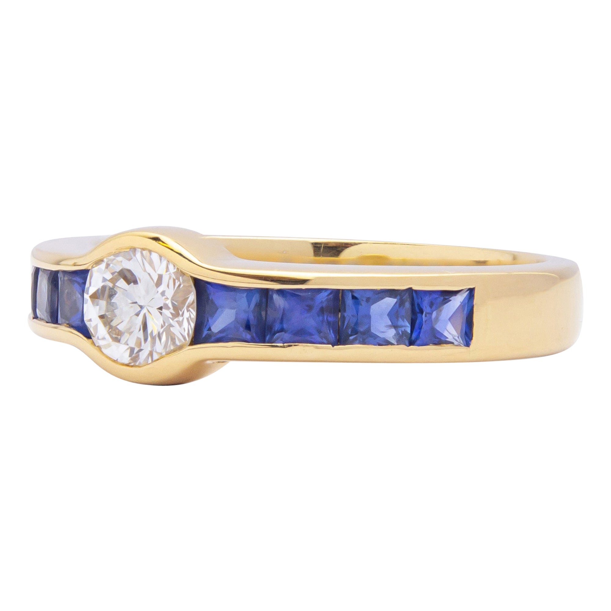 18 Karat Yellow Gold, Diamond & Ceylon Sapphire Ring For Sale