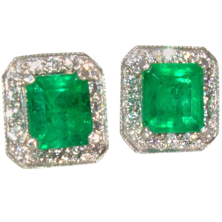 Emerald Diamond Platinum Stud Earrings at 1stDibs