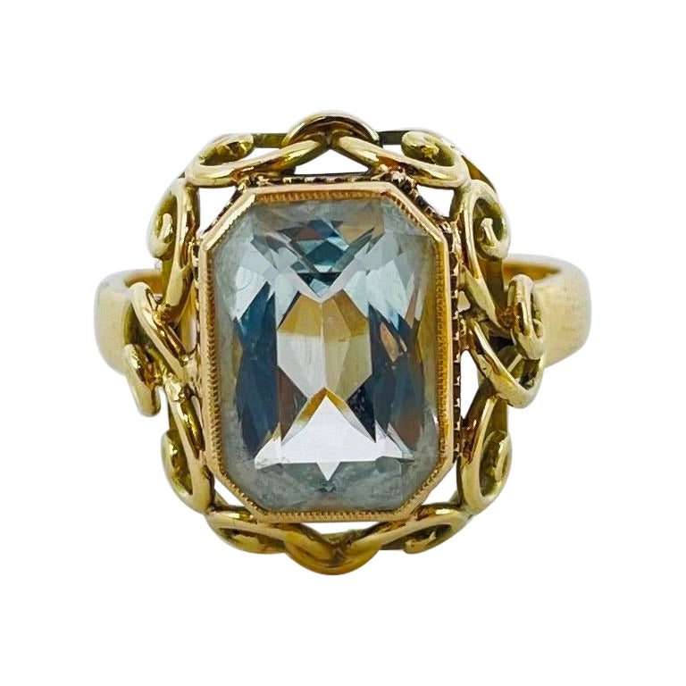 Noble 14k Gold Cocktail Ring with Aquarine For Sale
