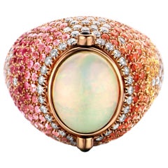 Anello da cocktail in oro rosa con opale bianco, zaffiro e diamanti da 2,70 carati