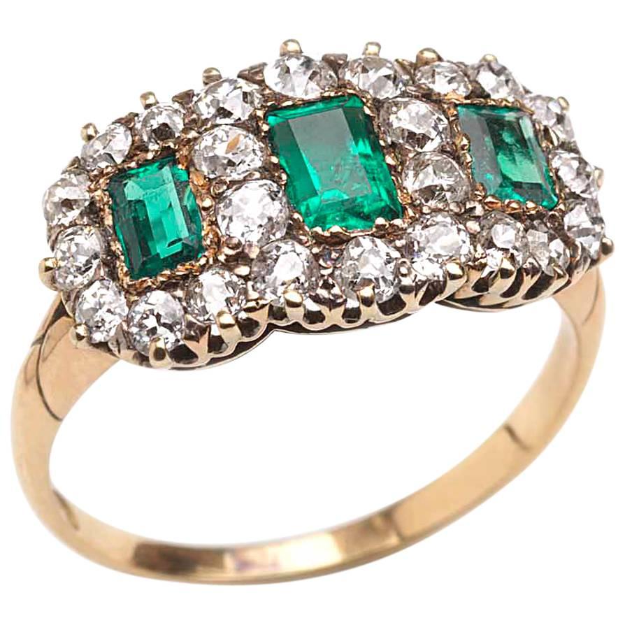 Emerald Diamond Gold Cluster Ring
