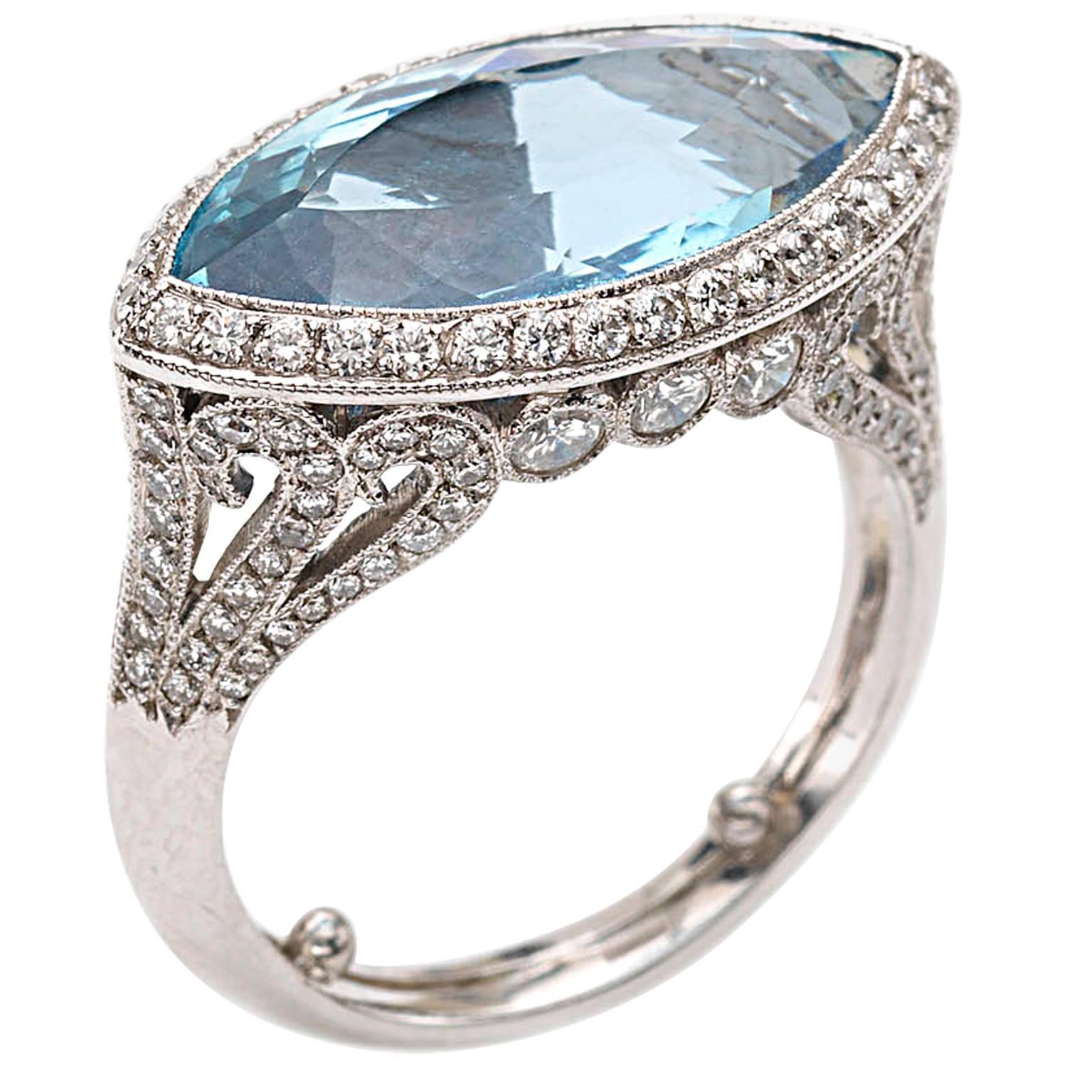 Aquamarine Diamond Platinum Ring For Sale at 1stdibs