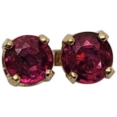 Clous d'oreilles en or jaune 14 carats et rubis, poteau à franges, environ 0,45 carat poids total, Italie