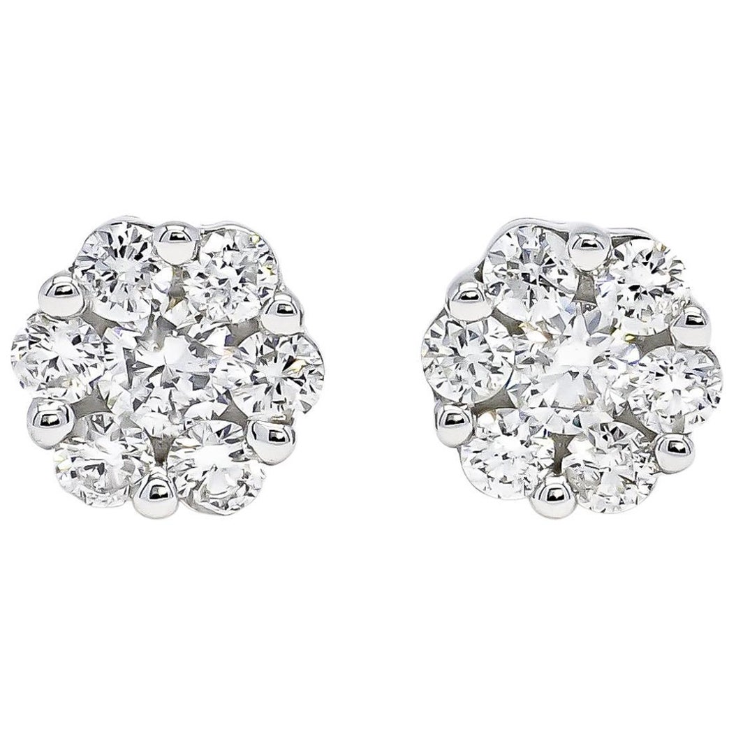 Natural Diamond 0.32cts 18 Karat White Gold Classic Stud Earring For Sale