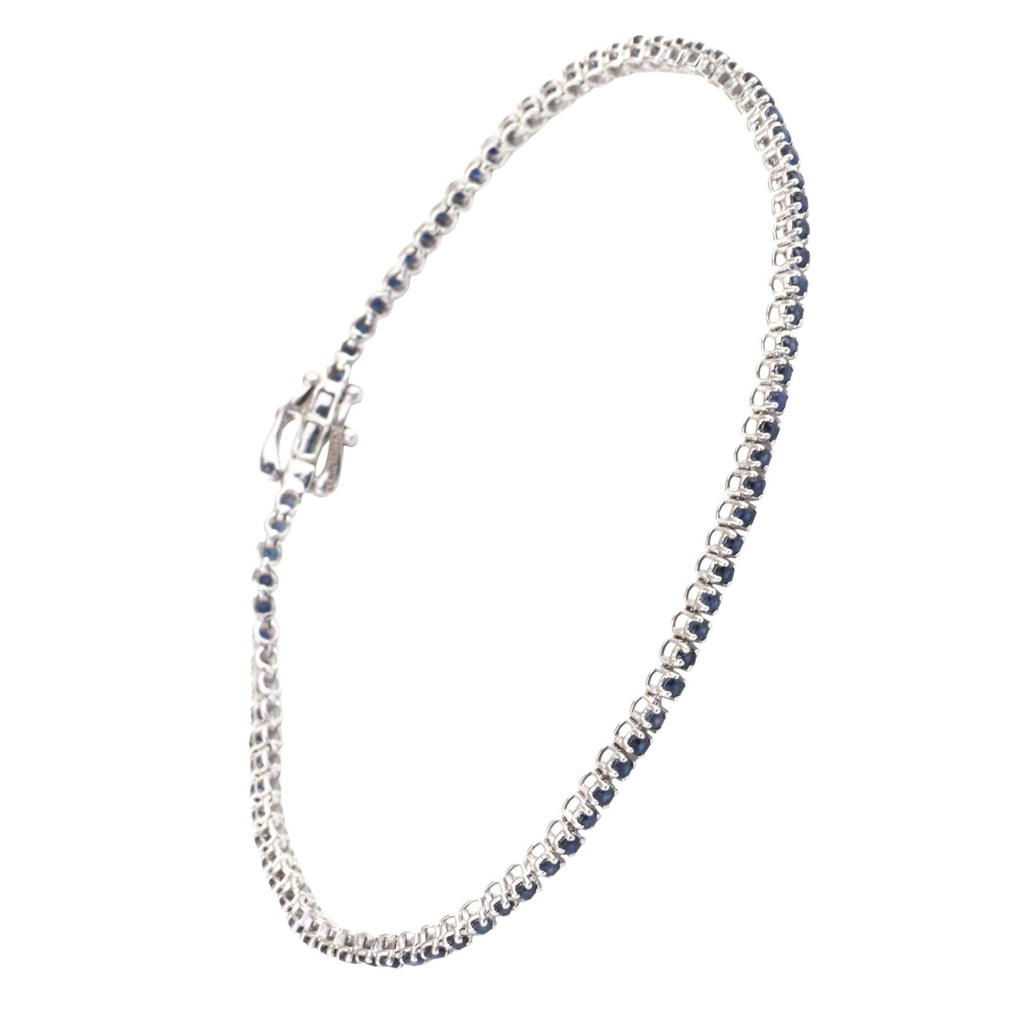 Natural IGI Certified 1.50 Carat Blue Sapphire 18K White Gold Chain Bracelet For Sale