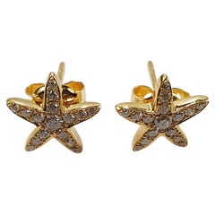 18 Karat Yellow Gold Sea Star Earrings with White Diamonds