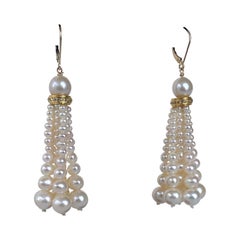 Marina J. Boucles d'oreilles en perles graduées avec diamants et or jaune 14 carats 