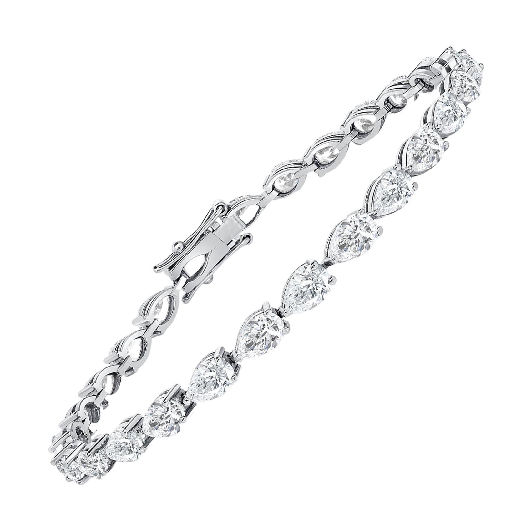18k White Gold Pear-Shape Diamond Tennis Bracelet (F-G, Vs) For Sale