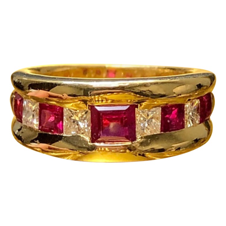 Bracelet en rubis birman 18 carats et diamants taille princesse
