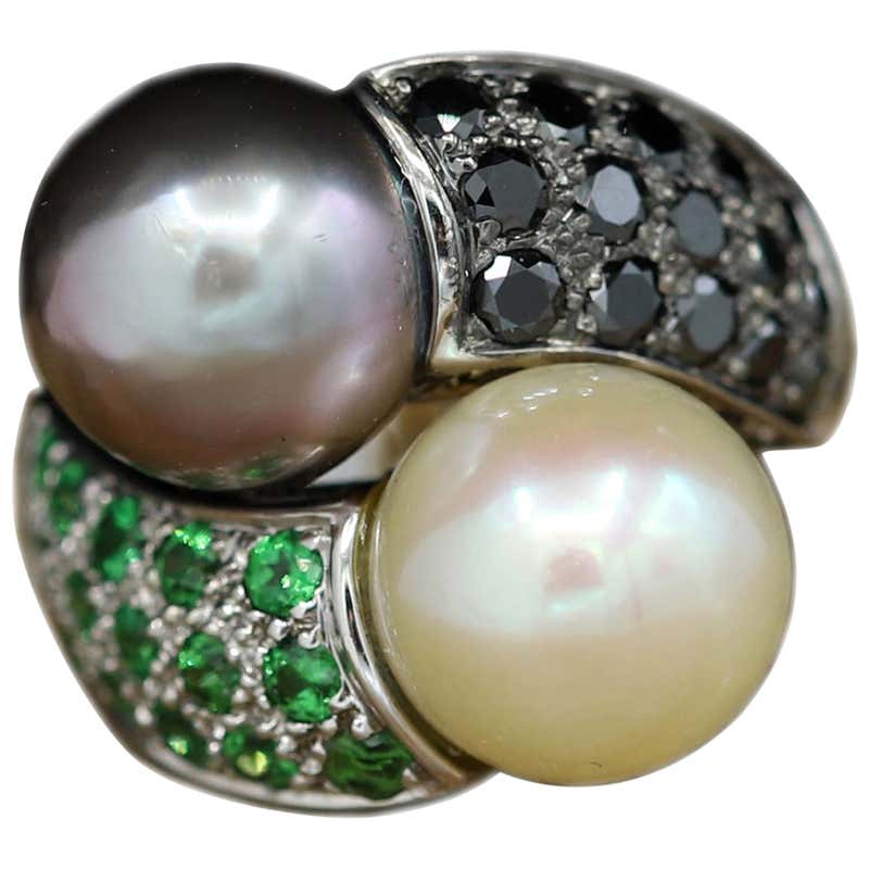 18 Karat Gold and Diamonds Shell Ring with Tahitian Pearl For Sale at ...
