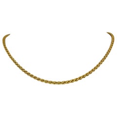 18 Karat Yellow Gold Hollow Ladies Wheat Link Chain Necklace Italy