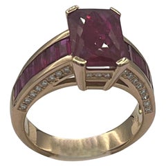 2.95 Carat Ruby Ring 0.23 Carat Diamond 18 Karat Gold