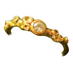 Barnacle-Diamantring aus massivem 18 Karat Gold von Lucy Stopes-Roe