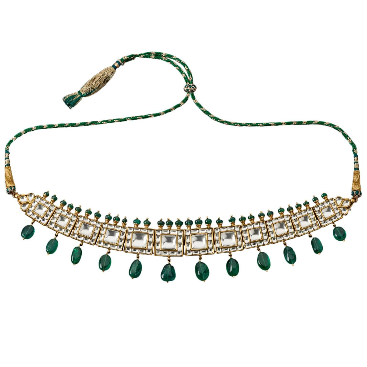 Indian Rock Crystal Emerald Gold Necklace For Sale