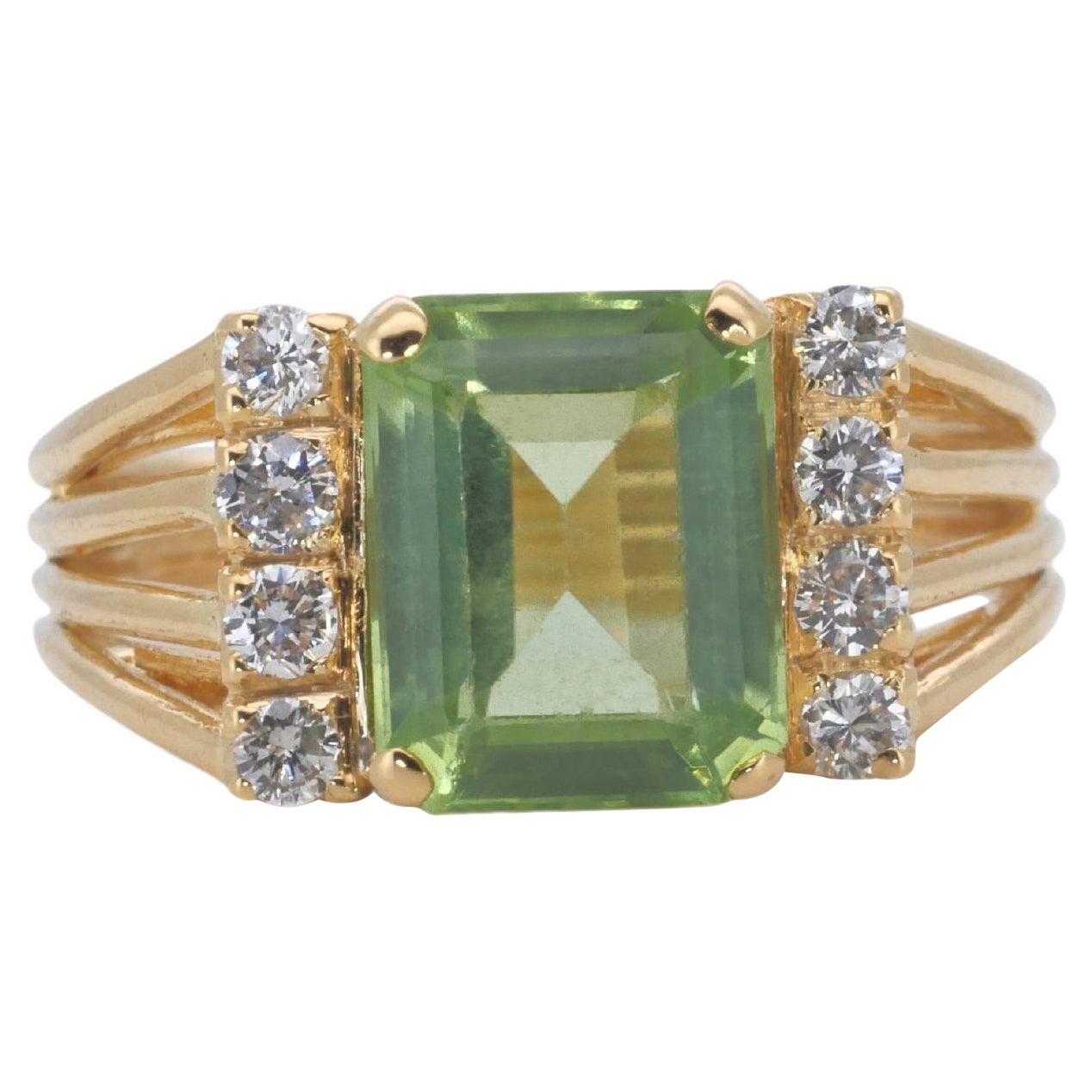 18k Yellow Gold Vintage Style Ring w/ 2.24 Total Carat Natural Peridot &Diamonds