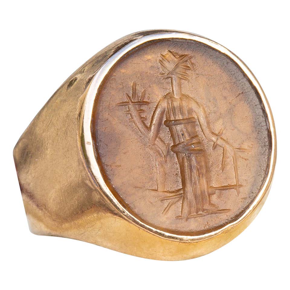 Ancient Roman Gold Signet Ring 2nd Century AD at 1stDibs | roman signet ...
