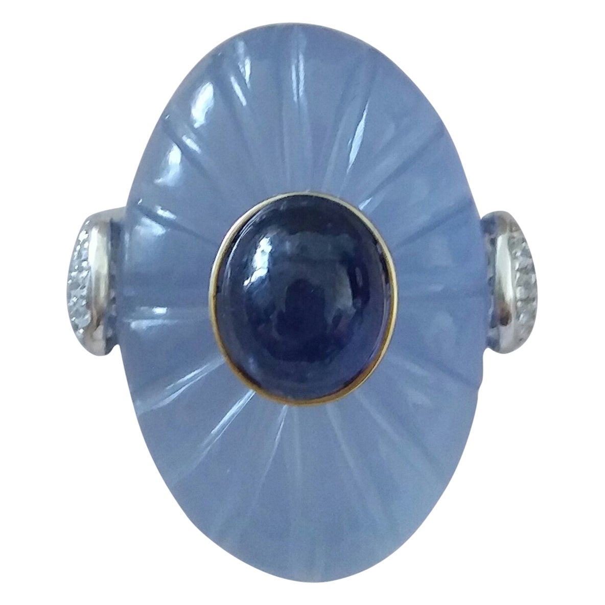 Art Deco Style Carved Chalcedony Blue Sapphire Cab Gold Diamonds Cocktail Ring For Sale