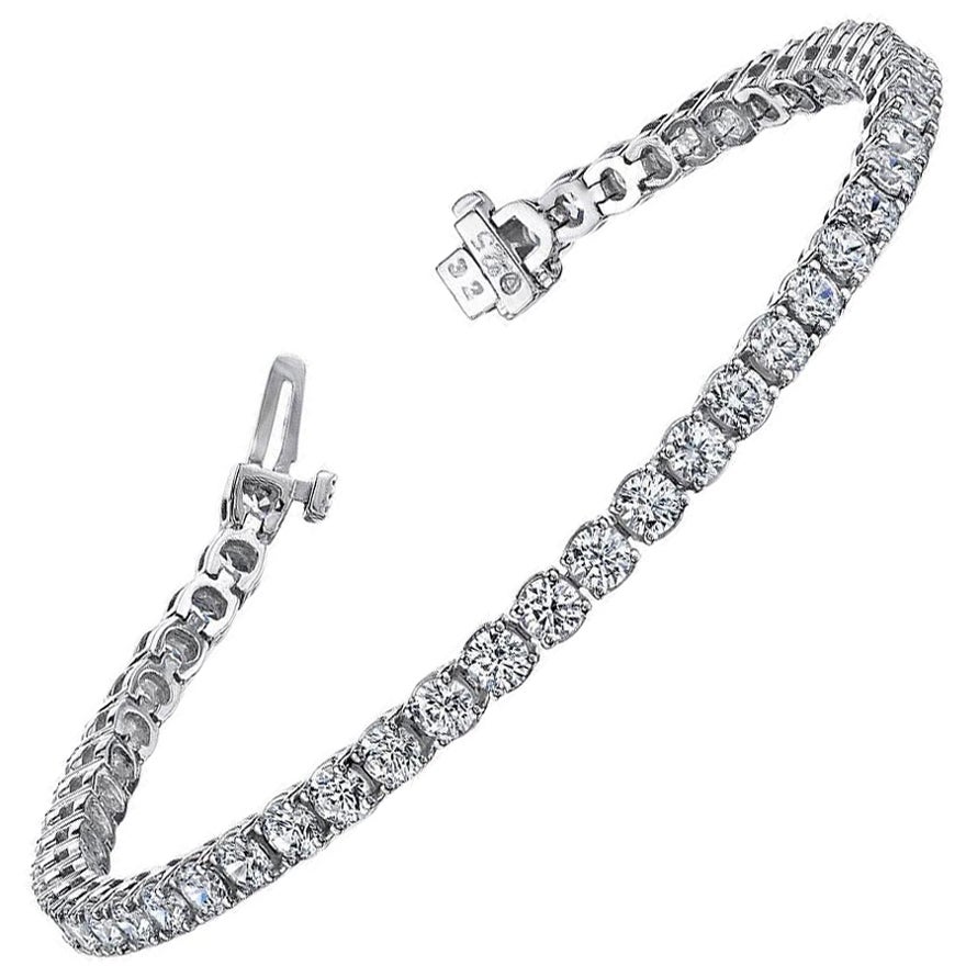 Bracelet en or blanc et diamants de 2 carats en vente