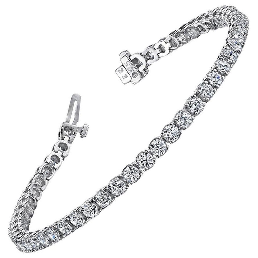 6,5 Karat Weißgold Diamantarmband mit Diamanten im Angebot
