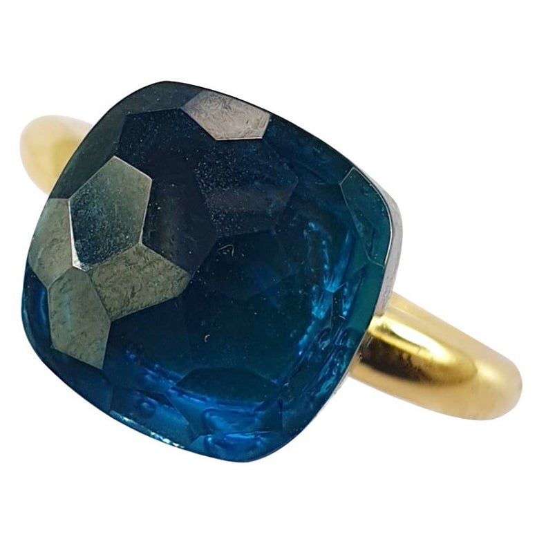 Multifaceted Blue London Topaz 18k Yellow Gold Ring For Sale