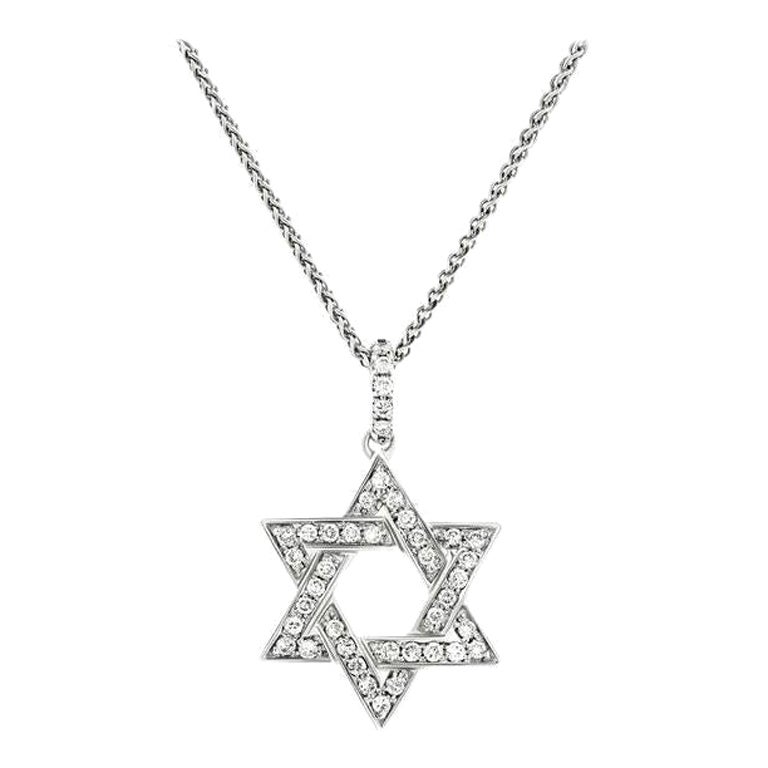 Chaîne collier étoile de David en or 18 carats avec pendentif rond en diamants de 0,30 carat en vente