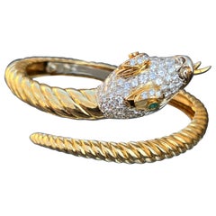 Retro Italian 18k Yellow Gold Diamond Emerald Serpent Snake Hinged Bangle