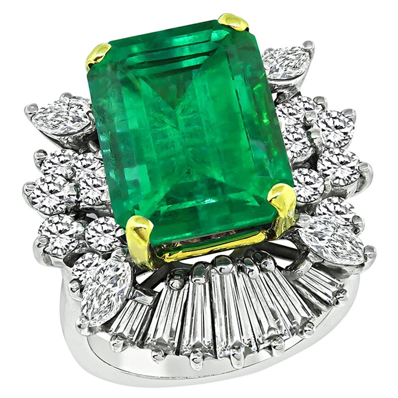 8.00 Carat Colombian Emerald 2.50 Carat Diamond Ring For Sale