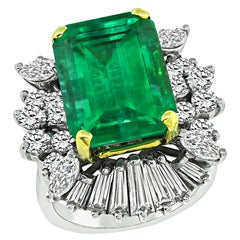Vintage 8.00 Carat Colombian Emerald 2.50 Carat Diamond Ring