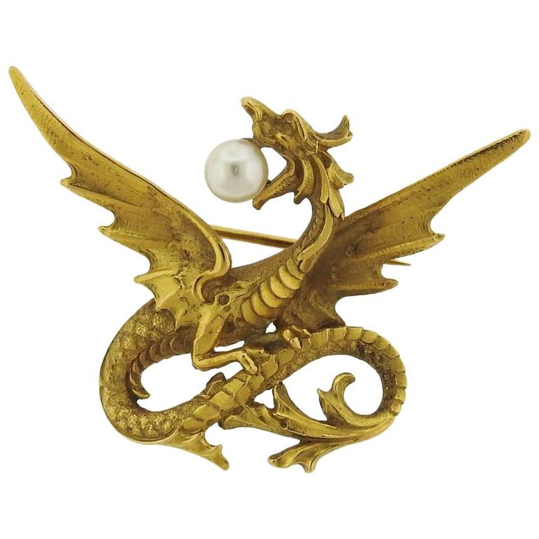 Broche Dragon en or et perles anciennes sur 1stDibs
