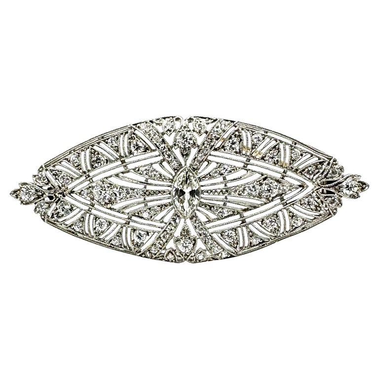 Art Deco 1.59 Carat Diamond Platinum Brooch For Sale at 1stDibs
